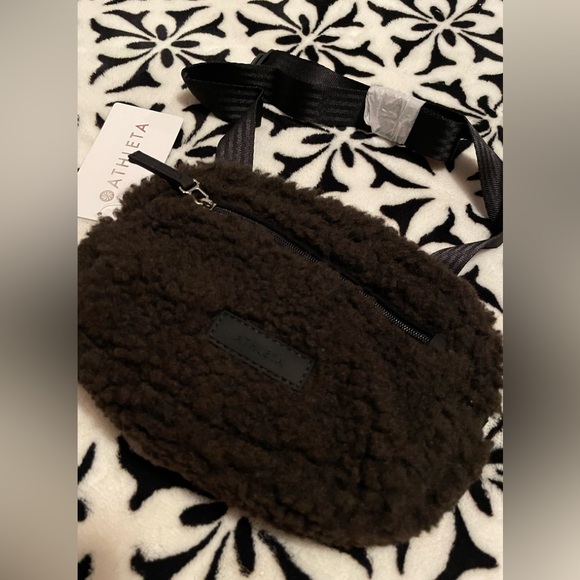 Athleta belt bag NWT - Picture 1 of 5
